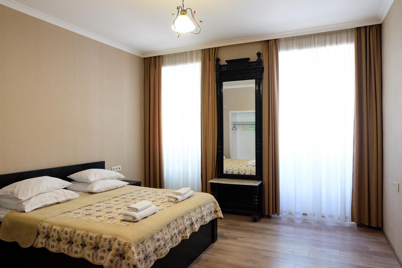 20 Griboedov Apartment- Heart Of ティビリシ エクステリア 写真